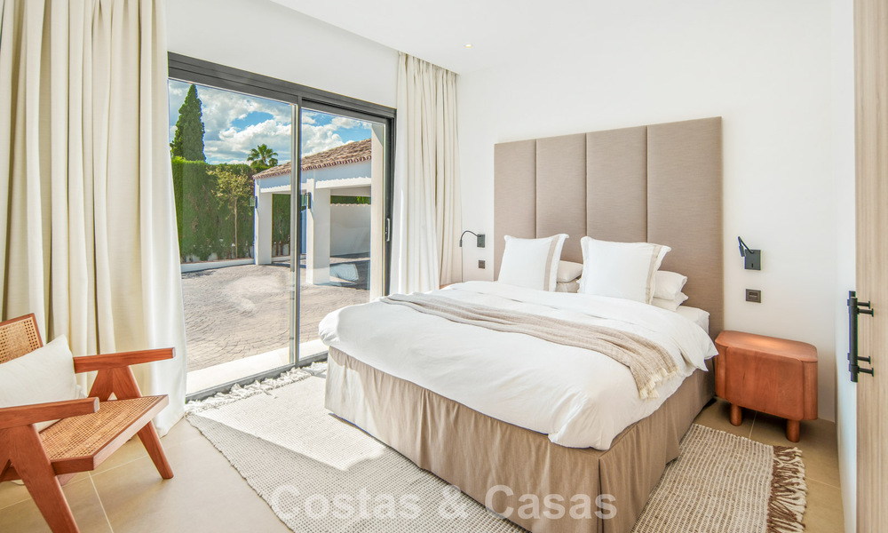 Villa de lujo española contemporánea con vistas panorámicas al mar en venta en Marbella - Benahavís 803368
