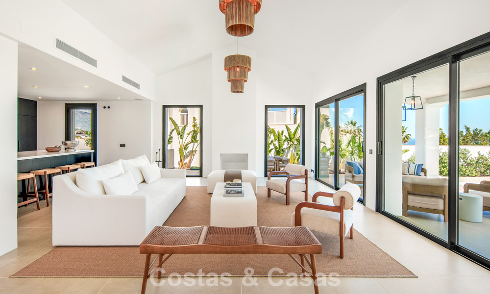 Villa de lujo española contemporánea con vistas panorámicas al mar en venta en Marbella - Benahavís 803374