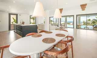 Villa de lujo española contemporánea con vistas panorámicas al mar en venta en Marbella - Benahavís 803375 