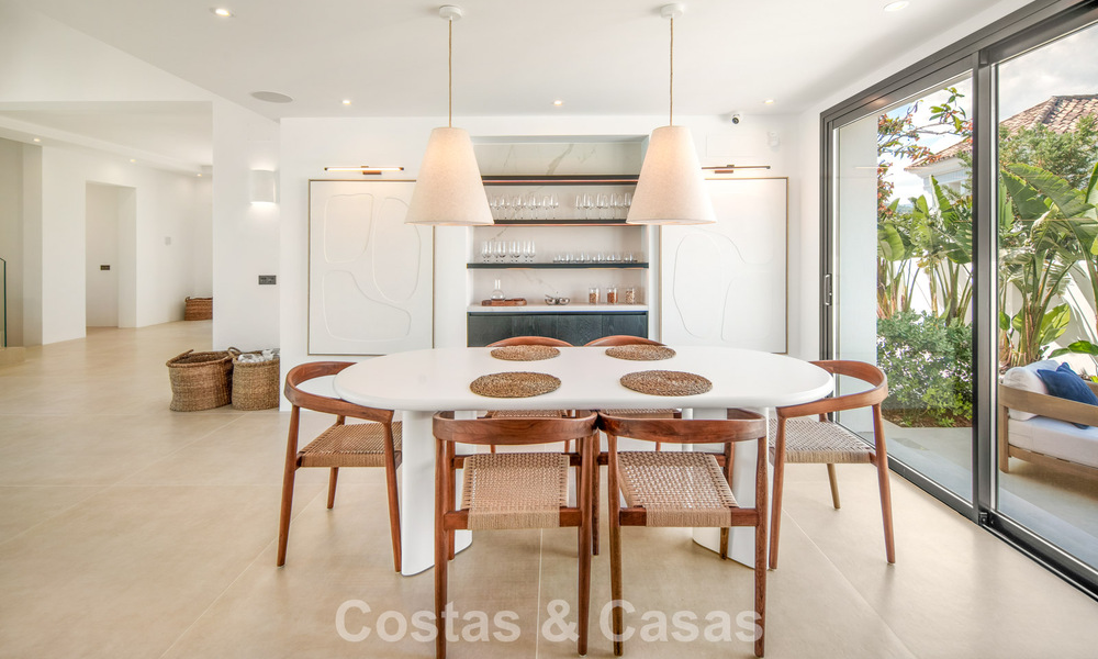 Villa de lujo española contemporánea con vistas panorámicas al mar en venta en Marbella - Benahavís 803376