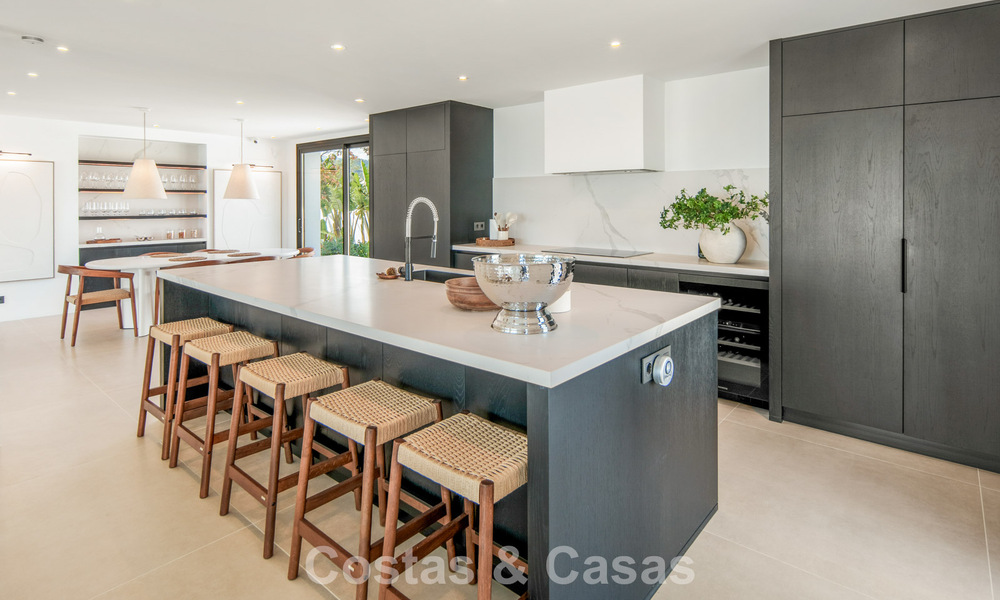 Villa de lujo española contemporánea con vistas panorámicas al mar en venta en Marbella - Benahavís 803379