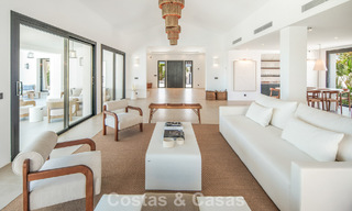 Villa de lujo española contemporánea con vistas panorámicas al mar en venta en Marbella - Benahavís 803381 