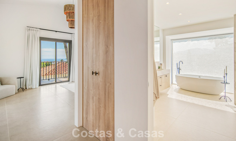 Villa de lujo española contemporánea con vistas panorámicas al mar en venta en Marbella - Benahavís 803385