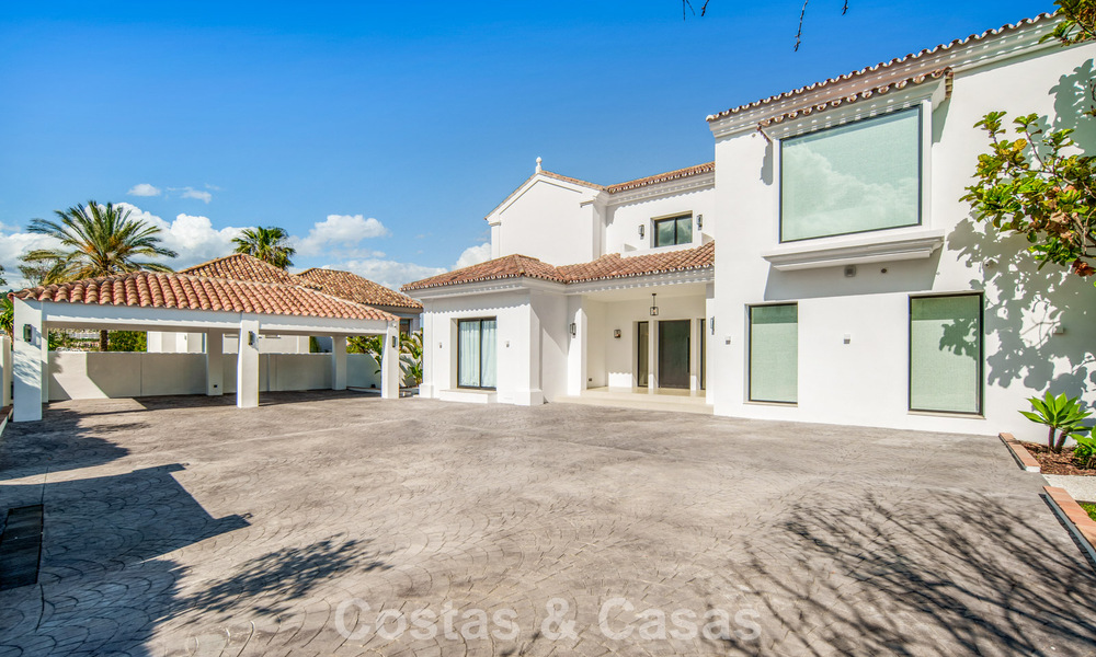 Villa de lujo española contemporánea con vistas panorámicas al mar en venta en Marbella - Benahavís 803396