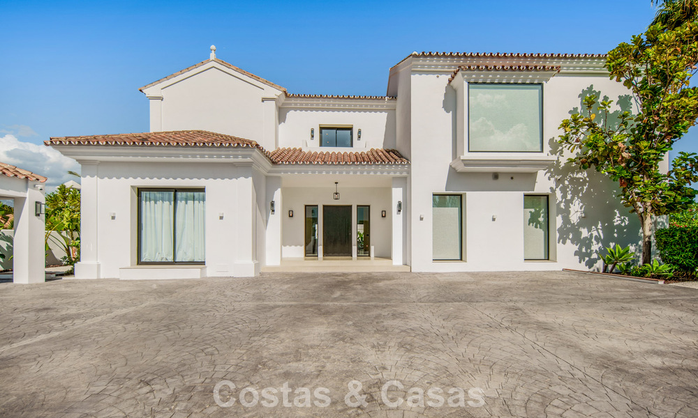 Villa de lujo española contemporánea con vistas panorámicas al mar en venta en Marbella - Benahavís 803397