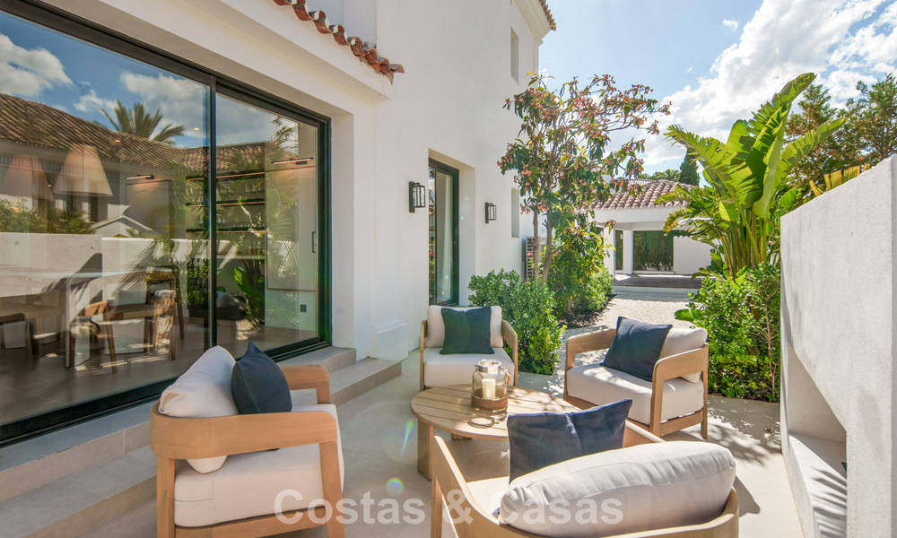Villa de lujo española contemporánea con vistas panorámicas al mar en venta en Marbella - Benahavís 803399