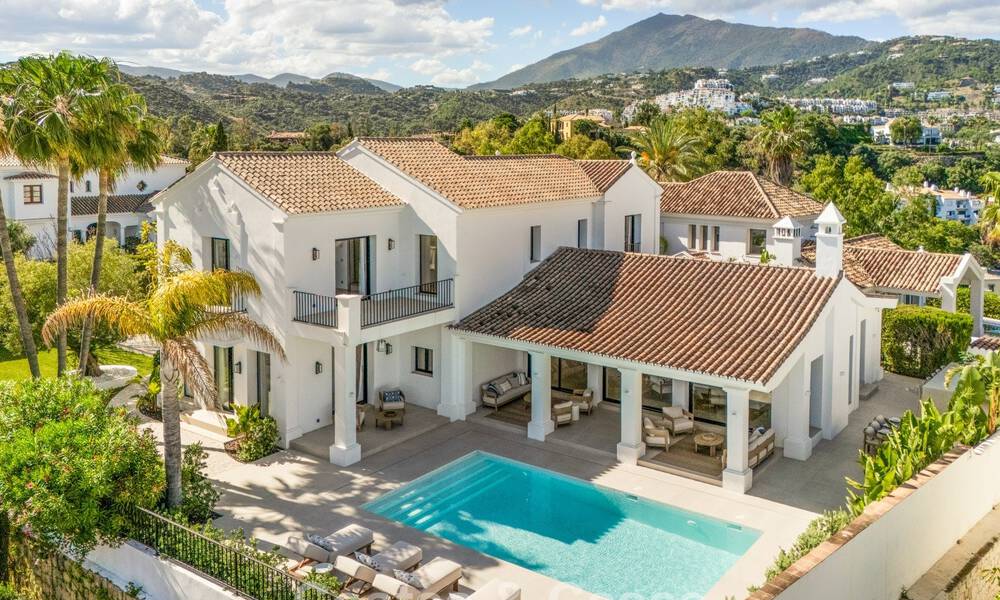 Villa de lujo española contemporánea con vistas panorámicas al mar en venta en Marbella - Benahavís 803401
