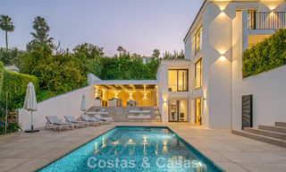 Elegante villa de lujo con arquitectura mediterránea en venta en el Valle del Golf de Nueva Andalucía, Marbella 803412 