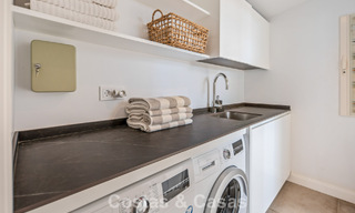 Elegante villa de lujo con arquitectura mediterránea en venta en el Valle del Golf de Nueva Andalucía, Marbella 803467 