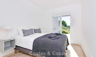 Casa adosada renovada con vistas frontales al campo de golf en venta en Aloha, Nueva Andalucía, Marbella 803140 