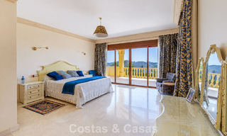 Amplia villa mediterránea con vistas al mar y un fantástico potencial de renovación en venta en La Quinta, Marbella - Benahavís 803489 
