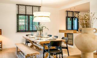 Villa de lujo de una sola planta con arquitectura española y acceso directo al campo de golf en venta en Marbella - Benahavís 803513 