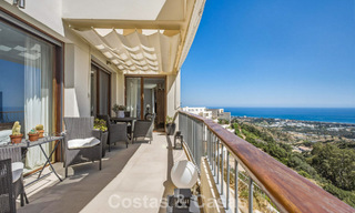 Apartamento listo para entrar a vivir con vistas panorámicas al mar en venta al este del centro de Marbella 803553 