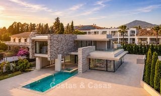 Nueva, exclusiva villa moderna lista para entrar a vivir en venta en una zona de playa cerca de San Pedro, Marbella 803590 