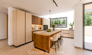 Nueva, exclusiva villa moderna lista para entrar a vivir en venta en una zona de playa cerca de San Pedro, Marbella 803598 