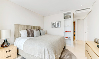 Exclusivo ático dúplex contemporáneo con vistas panorámicas al mar en venta en Marbella - Benahavís 803775 