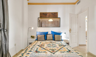 Amplio apartamento con una magnífica terraza en venta a poca distancia de los servicios en Aloha, Nueva Andalucía, Marbella 803634 