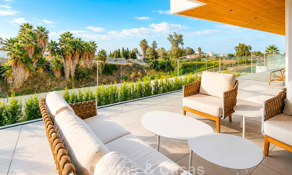 Exclusivo apartamento moderno de 3 dormitorios listo para entrar a vivir en venta en la Milla de Oro de Marbella 803782