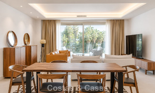 Exclusivo apartamento moderno de 3 dormitorios listo para entrar a vivir en venta en la Milla de Oro de Marbella 803785 