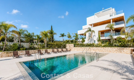 Exclusivo apartamento moderno de 3 dormitorios listo para entrar a vivir en venta en la Milla de Oro de Marbella 803787