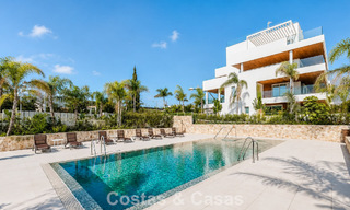 Exclusivo apartamento moderno de 3 dormitorios listo para entrar a vivir en venta en la Milla de Oro de Marbella 803787 
