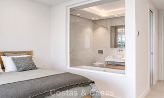 Exclusivo apartamento moderno de 3 dormitorios listo para entrar a vivir en venta en la Milla de Oro de Marbella 803797 