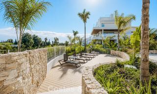 Exclusivo apartamento moderno de 3 dormitorios listo para entrar a vivir en venta en la Milla de Oro de Marbella 803802 