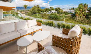 Exclusivo apartamento moderno de 3 dormitorios listo para entrar a vivir en venta en la Milla de Oro de Marbella 803810 