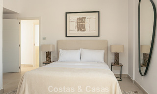 Ático boutique en venta a poca distancia a pie de los servicios y de Puerto Banús, Nueva Andalucía, Marbella 803820 