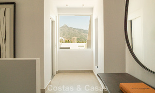 Ático boutique en venta a poca distancia a pie de los servicios y de Puerto Banús, Nueva Andalucía, Marbella 803821 