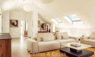 Ático boutique en venta a poca distancia a pie de los servicios y de Puerto Banús, Nueva Andalucía, Marbella 803822 