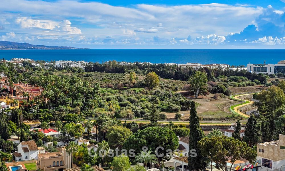 Ático boutique en venta a poca distancia a pie de los servicios y de Puerto Banús, Nueva Andalucía, Marbella 804111