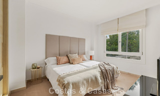 Exclusiva vivienda pareada con solárium en la azotea en venta en la Milla de Oro de Marbella 803900 