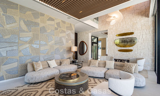 Exclusiva villa de lujo contemporánea en primera línea de playa en venta en San Pedro, Marbella 803674 