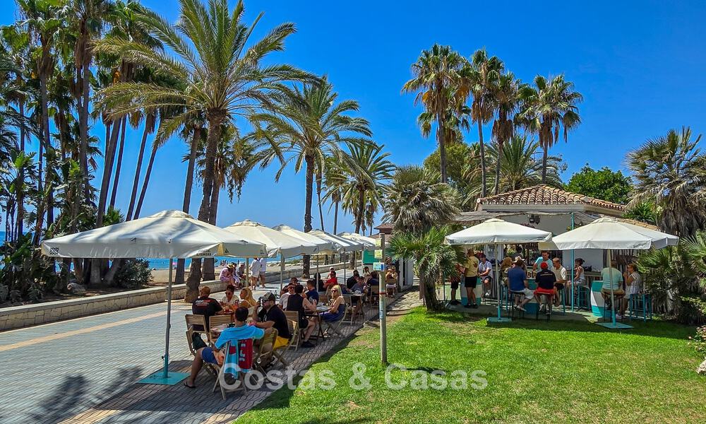 Exclusiva villa de lujo contemporánea en primera línea de playa en venta en San Pedro, Marbella 804129