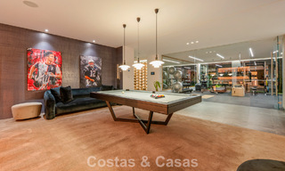 Villa de lujo de primera clase con vistas al mar en venta en una urbanización privada de La Quinta, Marbella - Benahavís 803717 