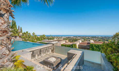 Villa de lujo de primera clase con vistas al mar en venta en una urbanización privada de La Quinta, Marbella - Benahavís 803732