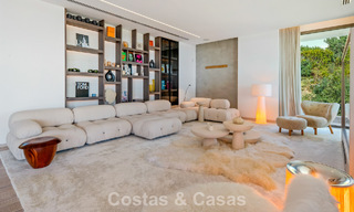 Villa de lujo de primera clase con vistas al mar en venta en una urbanización privada de La Quinta, Marbella - Benahavís 803736 