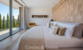 Villa de lujo de primera clase con vistas al mar en venta en una urbanización privada de La Quinta, Marbella - Benahavís 803742 
