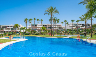 Amplio apartamento en venta a poca distancia de la playa y Puerto Banús, Marbella 803933 