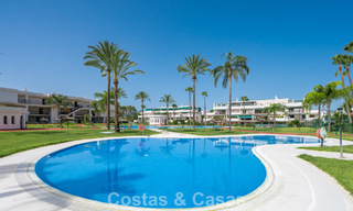 Amplio apartamento en venta a poca distancia de la playa y Puerto Banús, Marbella 803935 