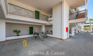Amplio apartamento en venta a poca distancia de la playa y Puerto Banús, Marbella 803960 