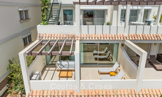 Apartamento de lujo reformado con vistas panorámicas en venta en Nueva Andalucía, Marbella 804055 