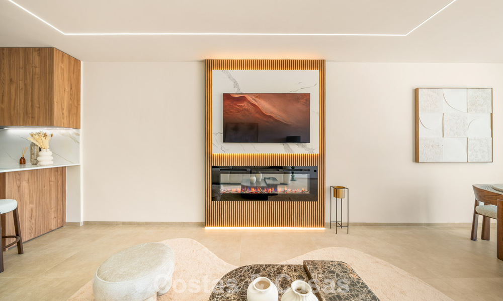 Apartamento de lujo reformado con vistas panorámicas en venta en Nueva Andalucía, Marbella 804063