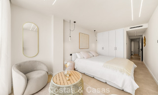 Apartamento de lujo reformado con vistas panorámicas en venta en Nueva Andalucía, Marbella 804073 
