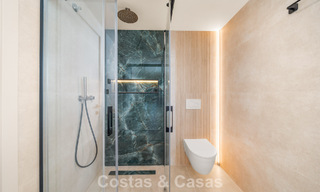 Apartamento de lujo reformado con vistas panorámicas en venta en Nueva Andalucía, Marbella 804078 