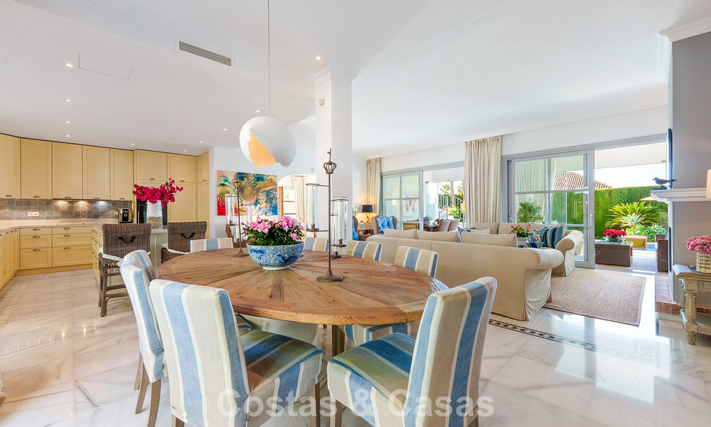 Encantadora villa de estilo medit erráneo en venta en Sierra Blanca, en la Milla de Oro de Marbella 804016