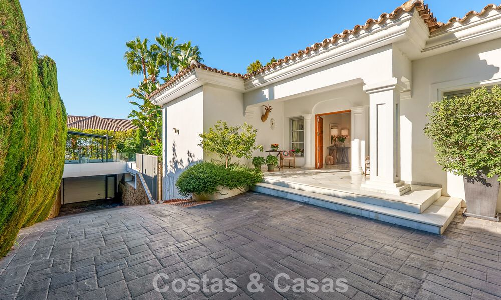 Encantadora villa de estilo medit erráneo en venta en Sierra Blanca, en la Milla de Oro de Marbella 804026