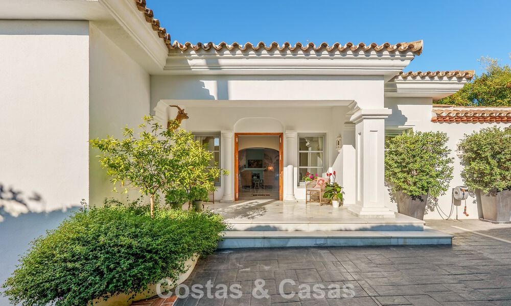 Encantadora villa de estilo medit erráneo en venta en Sierra Blanca, en la Milla de Oro de Marbella 804027