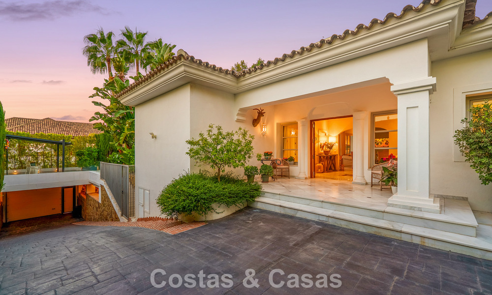 Encantadora villa de estilo medit erráneo en venta en Sierra Blanca, en la Milla de Oro de Marbella 804040